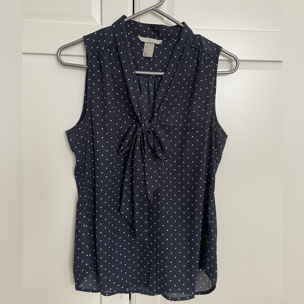 Sleeveless polka dot top